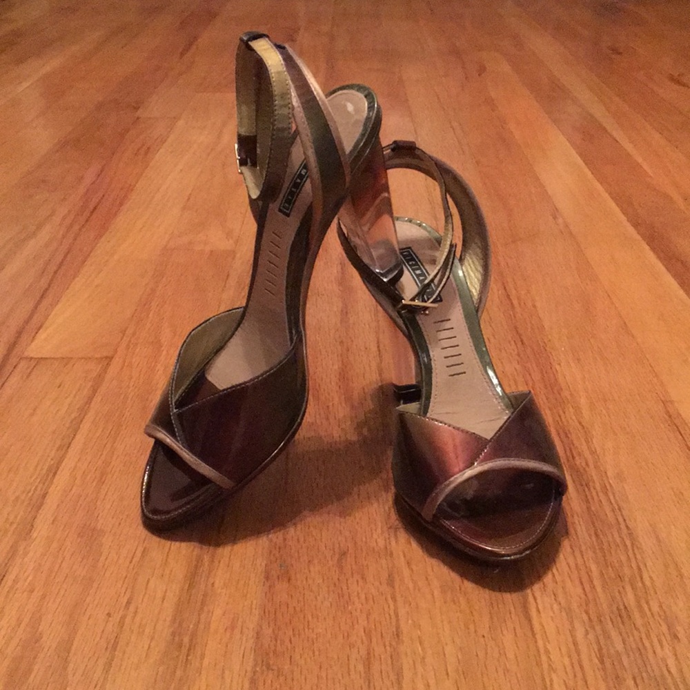 Vic Matie Chameleon Patent Leather Peep-Toe Pumps